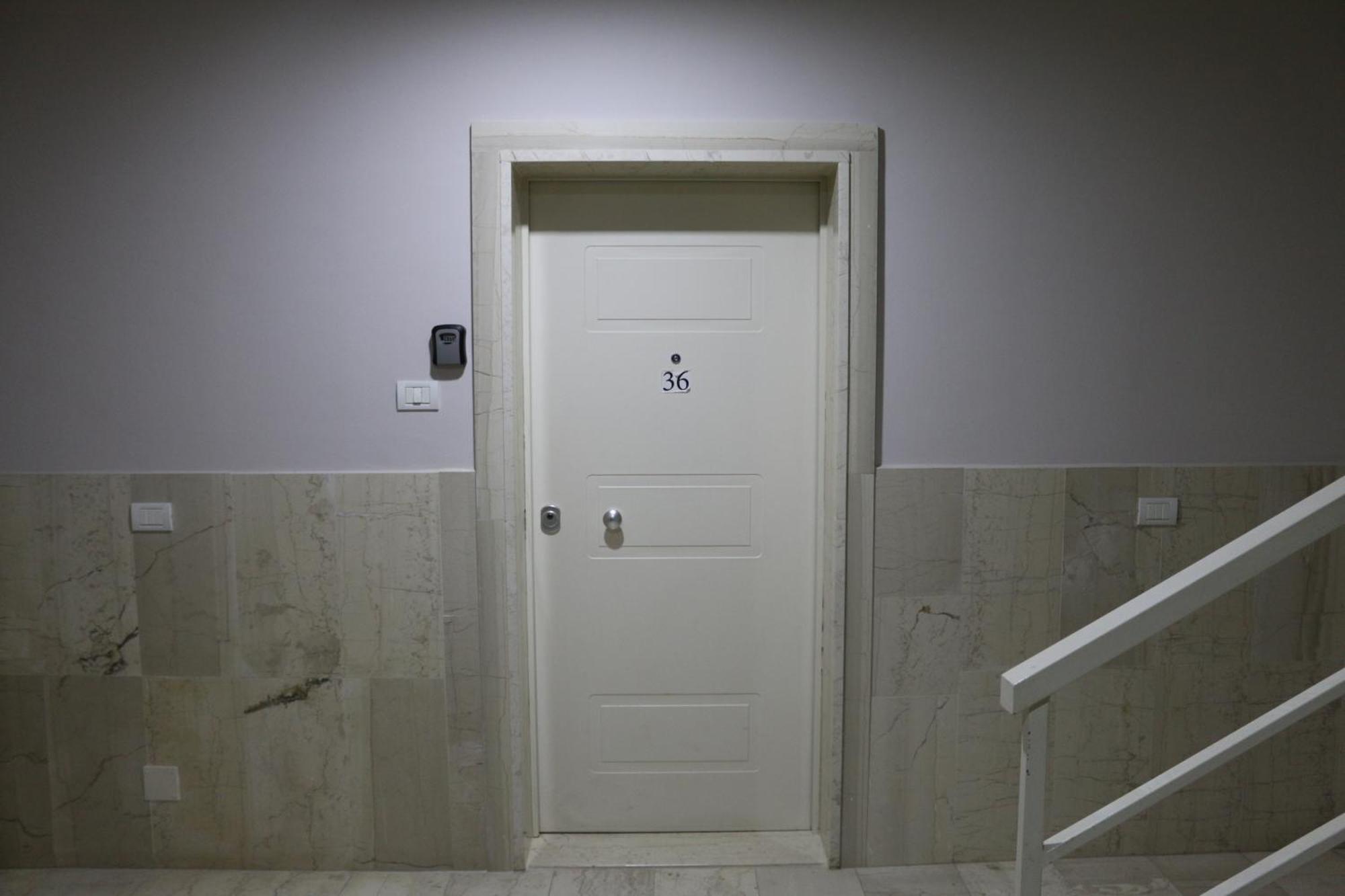 Apartament White - *
