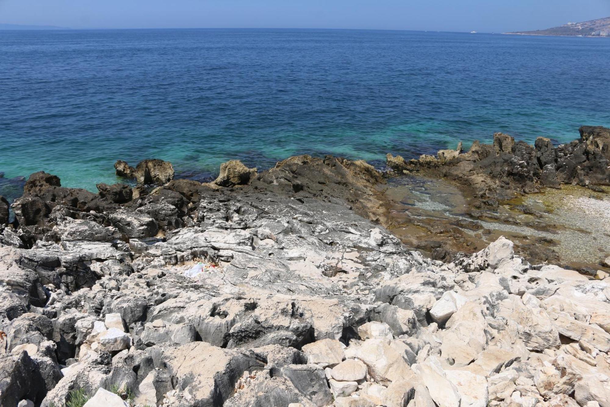 White - Saranda